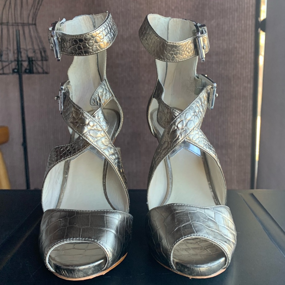 Michael Michael Kors gold embossed leather heels